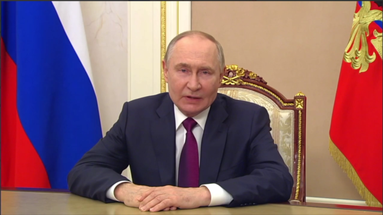 Поздравление выпускниам.